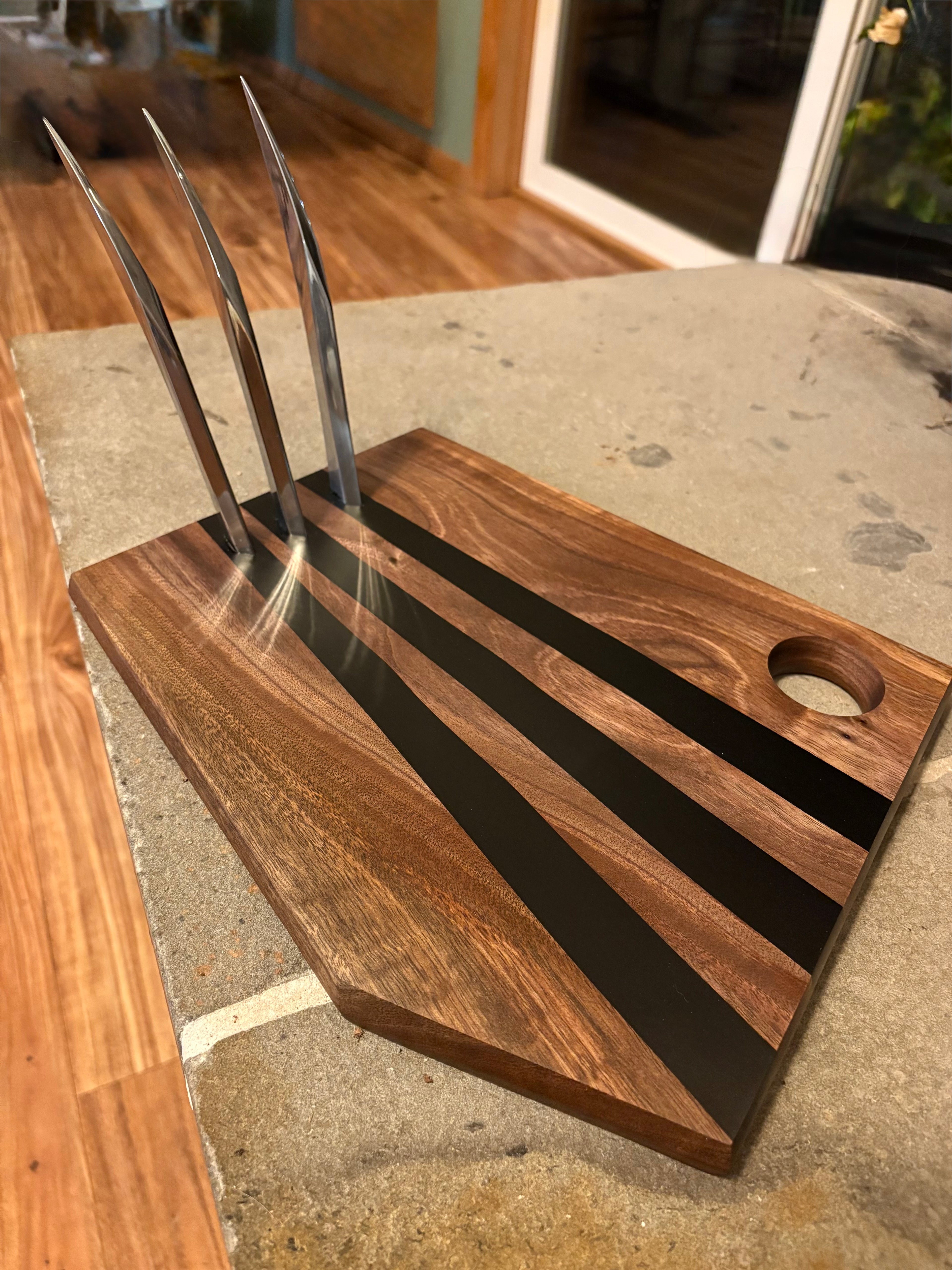 Claw Serving Board